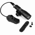 LANTERNA SUREFIRE M300 PRETA C/ ACIONADOR REMOTO E TRILHO 22MM