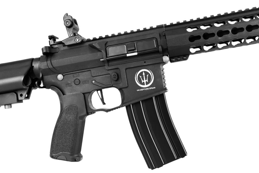RIFLE AIRSOFT ROSSI NEPTUNE AR15 10'' ELÉT. 6MM